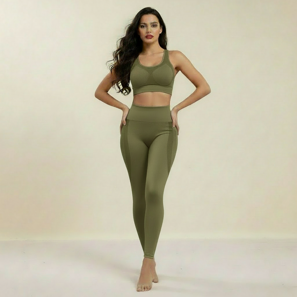 Legging anti cellulite vert olive, vue de face, tenue complète avec brassière assortie, studio crème